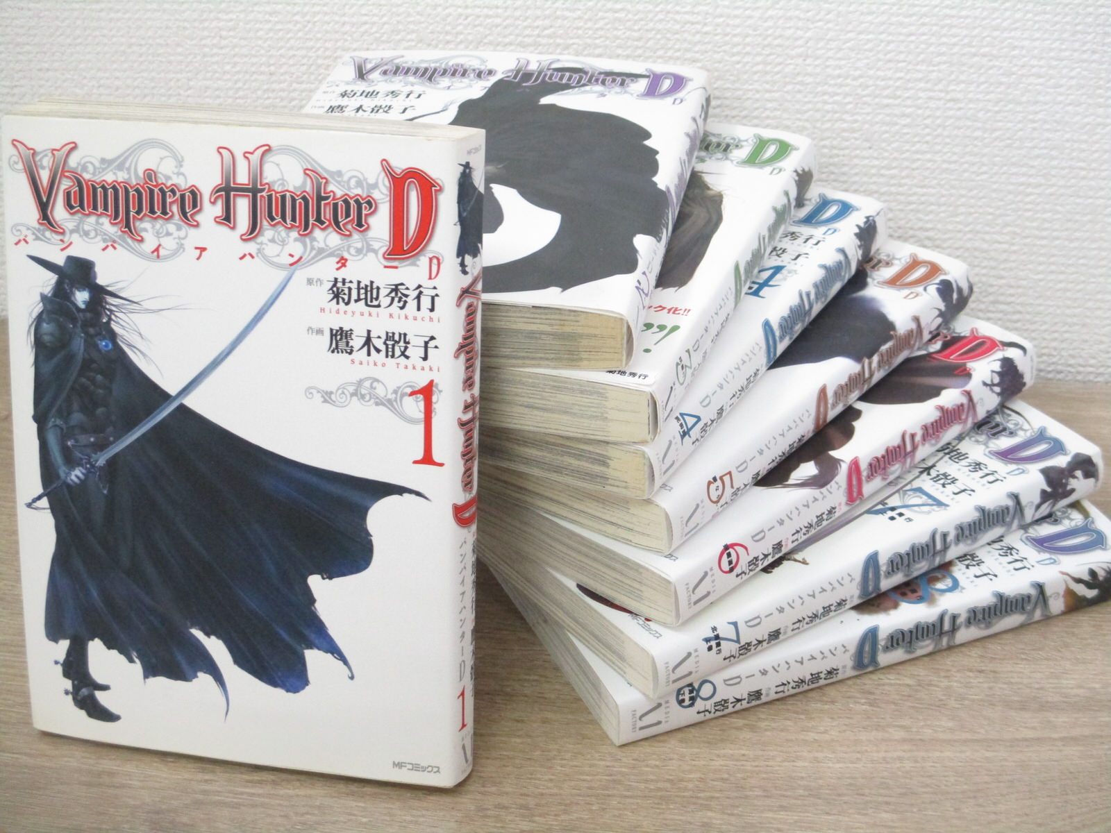 ワンピース80冊　HUNTER×HUNTER 4冊　コミック Amazon.com: Hunter x Hunter (3-in-1 Edition), Vol. 4