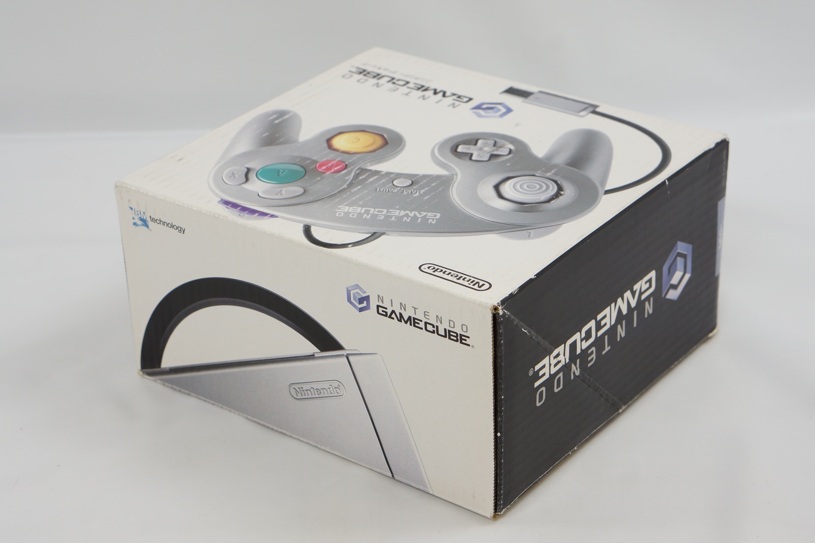 GameCube Silver Console System Boxed DNH10226390 DOL-001 JP