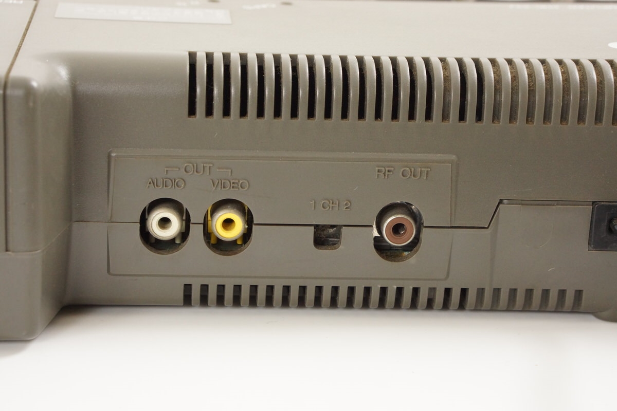 SANYO MSX2 WAVY 23 Personal Computer PHC-23J JAPAN Game