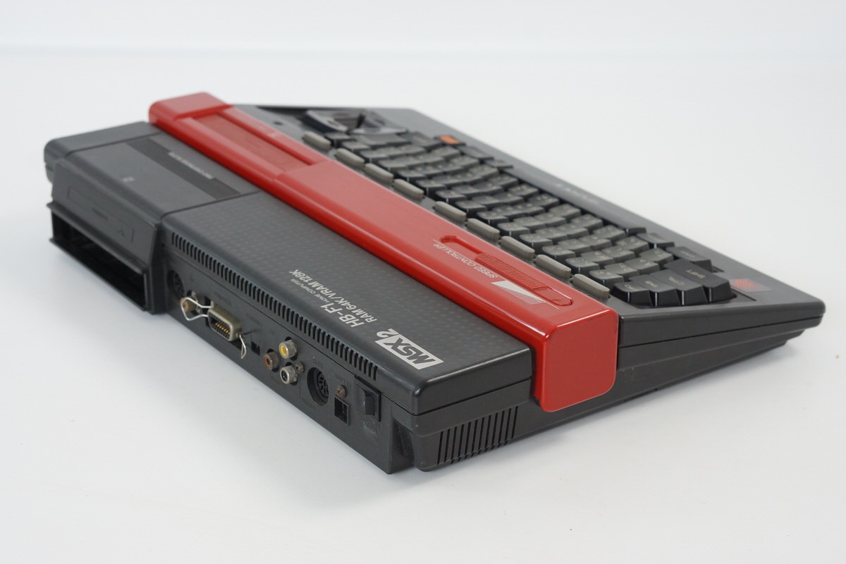 【激レア、希少】2台セット　SONY MSX2 HB-F1 ブラック レッド 激レア、希少】2台セット SONY MSX2 HB-F1 ブラック レッド