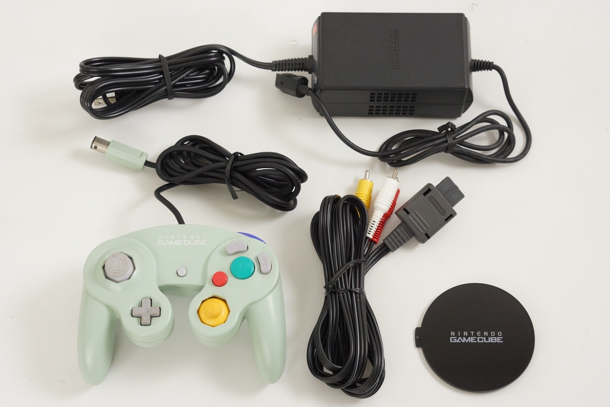 Amazon | NINTENDO GAMECUBE本体 バイオレット | 本体・周辺機器
