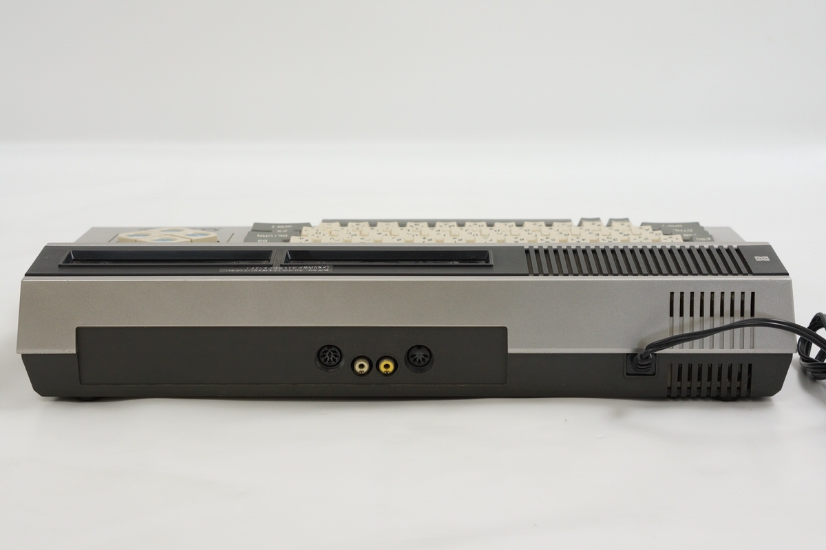 Ｎａｔｉｏｎａｌ　ＭＳＸ　ＣＦ－２０００　シルバー　＋　ソフト　セット MSX CF2000 Personal Computer National Tested JAPAN Game