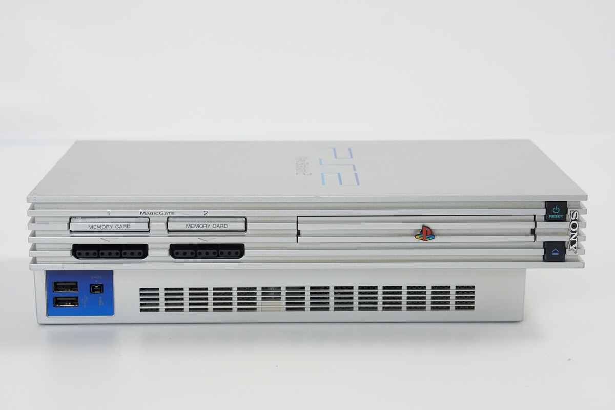 PlayStation - (本体)プレイステーション2 PlayStation2 SILVER(シルバー)(SCPH-39000S) ソニー・コンピュータエンタテインメント Sony PS2 SCPH-39000 Silver Console Japan Version PlayStation